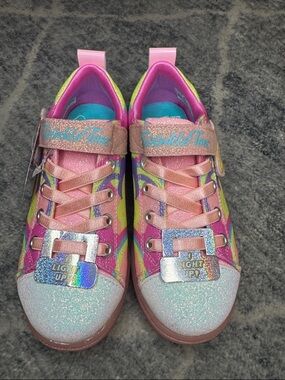 Girls' Pink Glitter Light-Up Sneakers